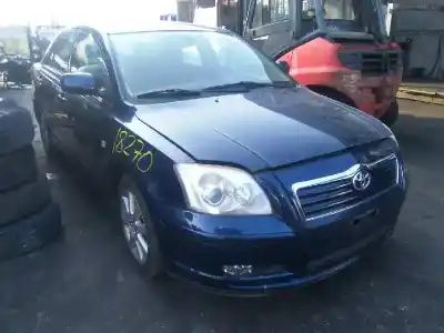 Vehicul casat toyota                                             avensis berlina (t25)                                                                                                                                                                                                                                      1.8 sol sedán                                                                                                                                                                                                                                              al anului 2004 alimentat 1zzfe