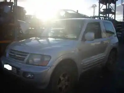 Здавання транспортного засобу mitsubishi montero (v60/v70) 3.2 di-d all-four року 2002 потужний 