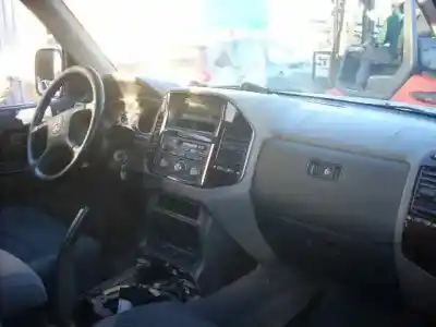 Здавання транспортного засобу mitsubishi montero (v60/v70) 3.2 di-d all-four року 2002 потужний 