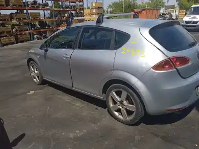 Scrapping Vehicle SEAT LEON (1P1) 2.0 TDI 16V of the year 2005 powered BKD