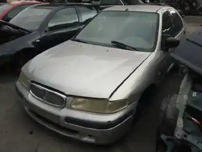 Véhicule à la ferraille rover 420 si 105cv 77kw de l'année 1999 alimenté 20t2n