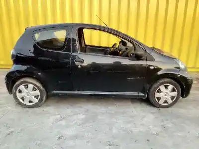 Scrapping Vehicle toyota aygo (kgb/wnb) of the year 2009 powered 1kr