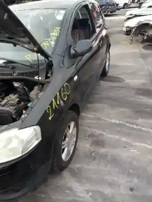 Véhicule à la ferraille volkswagen fox (5z1) básico de l'année 2001 alimenté sin docu