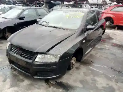 Veículo de Sucata fiat stilo (192) 1.9 jtd cat do ano 2005 alimentado 192a1000