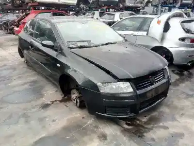 Veículo de Sucata fiat stilo (192) 1.9 jtd cat do ano 2005 alimentado 192a1000