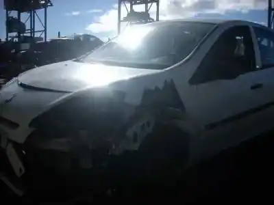 Veículo de Sucata renault clio grandtour authentique 65 cv / 48 kw do ano 2010 alimentado 