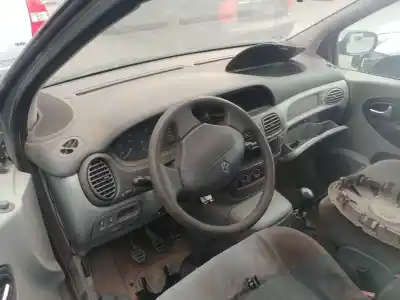 Scrapping Vehicle renault scenic (ja..) 2.0 16v cat (f4r) of the year 2002 powered km4a7