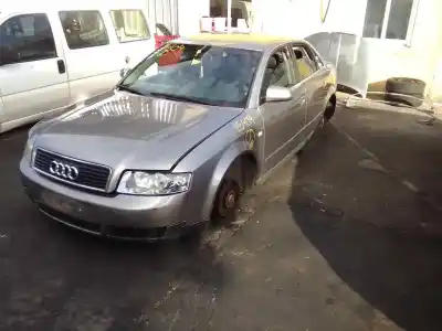 Scrapping Vehicle audi a4 b6 avant (8e5) 2.0 of the year 2002 powered alt
