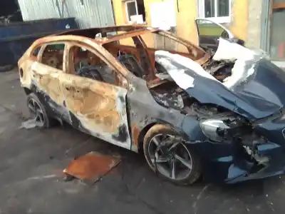 Veículo de Sucata VOLVO V40 Kinetic 120 CV / 88 KW do ano 2014 alimentado D4162T