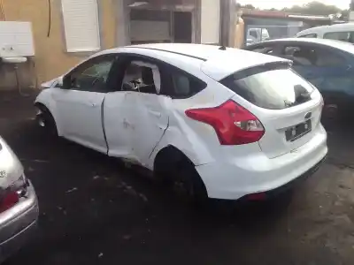 Sloopvoertuig ford focus turn. (cb8) titanium van het jaar 2011 aangedreven 