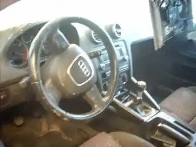 Veículo de Sucata audi a3 sportback (8p) 2.0 tdi do ano 2001 alimentado 