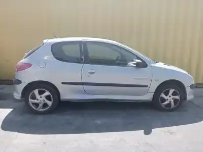 Vehicul casat PEUGEOT                                            206 BERLINA                                                                                                                                                                                                                                                XN                                                                                                                                                                                                                                                         al anului 2002 alimentat RHYDW10TD