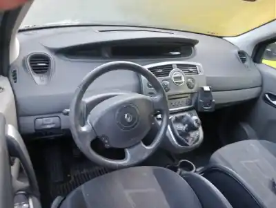 Здавання транспортного засобу renault scenic ii 1.9 dci diesel року 2006 потужний f9qe8