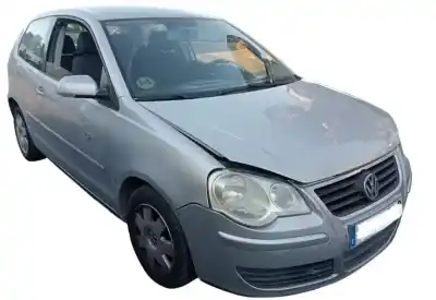 Véhicule à la ferraille volkswagen                                         polo (9n3)                                                                                                                                                                                                                                                 advance                                                                                                                                                                                                                                                    de l'année 2005 alimenté bnm