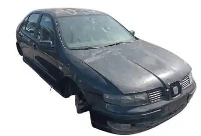 Véhicule à la ferraille seat leon (1m1) 1.6 16 v de l'année 2001 alimenté aus