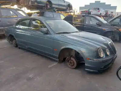 Vehicul casat JAGUAR S-TYPE  al anului 2000 alimentat G/FC