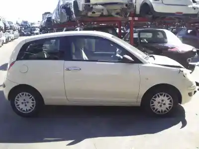 Утилизация автомобиля lancia ypsilon (101) 1.2 8v года 2004 питание 188a4000
