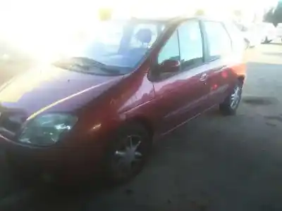Scrapping Vehicle renault scenic (ja..) 1.9 dci authentique of the year 2002 powered f9q732