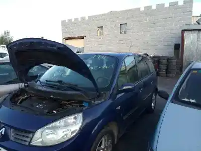 Veicolo di demolizione renault scenic ii scenic ii dell'anno 2001 alimentato k9k728