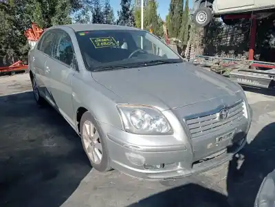Veículo de Sucata TOYOTA AVENSIS BERLINA (T25) 1.8 Sol Sedán do ano 2003 alimentado 1ZZFE
