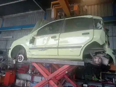 Veicolo di demolizione FIAT PANDA (169) 1.2 8V Dynamic dell'anno 2003 alimentato 188A4000