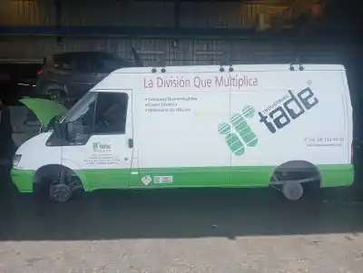 Scrapping Vehicle FORD TRANSIT CAJA CERRADA, LARGA (FY) (2000 =>) FT 330 2.4 90 CV / 66 KW of the year 2004 powered D2FA