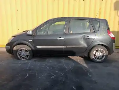 Veicolo di demolizione RENAULT SCENIC II Adventure by Coronel Tapiocca dell'anno 2006 alimentato K4M D8