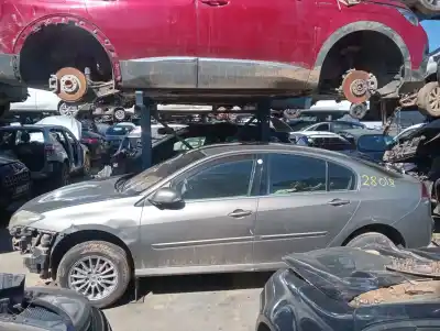 Veículo de Sucata RENAULT LAGUNA III Dynamique TomTom do ano 2013 alimentado 