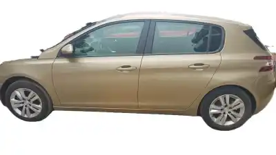 Veicolo di demolizione PEUGEOT 308 SW II (LC_, LJ_, LR_, LX_, L4_)  dell'anno 2017 alimentato HNZ