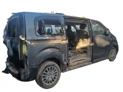 Veicolo di demolizione PEUGEOT TRAVELLER  dell'anno 2000 alimentato 