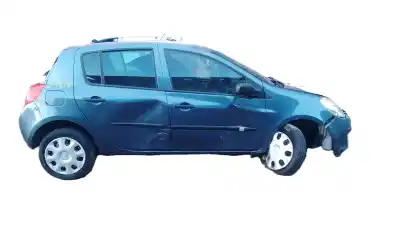 Scrapping Vehicle RENAULT CLIO GRANDTOUR  of the year 2005 powered 