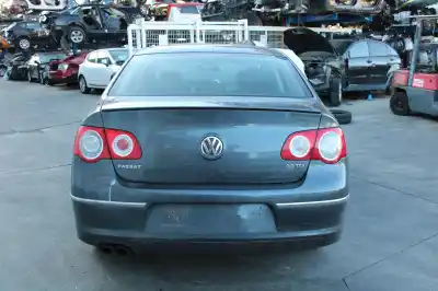 Veicolo di demolizione volkswagen passat berlina (3c2) r line dell'anno 2010 alimentato cba