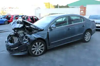 Veicolo di demolizione volkswagen passat berlina (3c2) r line dell'anno 2010 alimentato cba