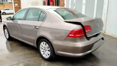Vehicul casat volkswagen passat lim. (362) edition bluemotion al anului 2011 alimentat cff