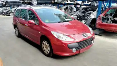 Vehículo de desguace PEUGEOT                                            307 BREAK/SW (S2)                                                                                                                                                                                                                                          SW                                                                                                                                                                                                                                                         del año 2005 con motor NFUTU5JP4