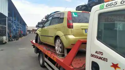 Veículo de Sucata ford fiesta (cbk) ambiente do ano 2005 alimentado hhja