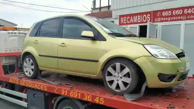 Veículo de Sucata FORD FIESTA (CBK) Ambiente do ano 2005 alimentado HHJA