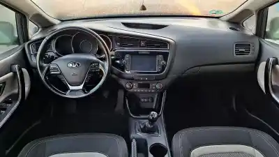Scrapping Vehicle kia cee´d drive of the year 2016 powered d4fb