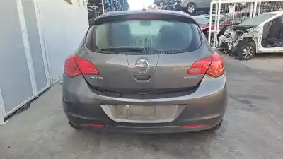 Veículo de Sucata opel astra j lim. selective business do ano 2012 alimentado a13dte