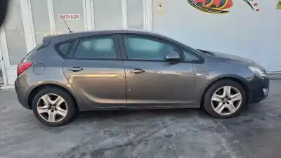 Veículo de Sucata opel astra j lim. selective business do ano 2012 alimentado a13dte
