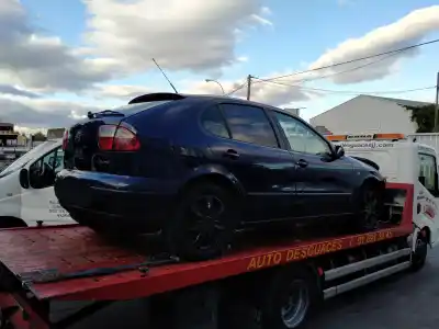 Scrapping Vehicle SEAT LEON (1M1) Signo of the year 2000 powered AUS