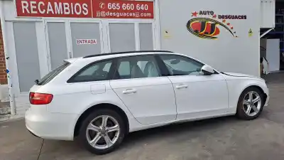 Здавання транспортного засобу AUDI A4 AVANT (8K5) (2008) Básico року 2013 потужний CJCB
