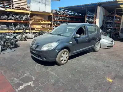 Veicolo di demolizione DACIA SANDERO Ambiance dell'anno 2008 alimentato K7M F7