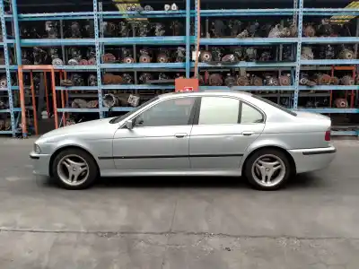 Veículo de Sucata bmw serie 5 berlina (e39) 525tds do ano 1997 alimentado 256t1