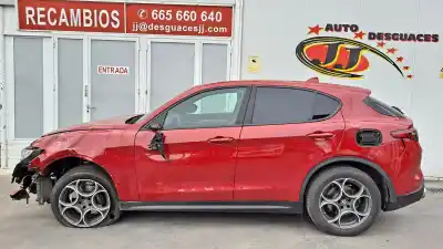 Veículo de Sucata alfa romeo                                         stelvio (630)                                                                                                                                                                                                                                              executive 4wd                                                                                                                                                                                                                                              do ano 2017 alimentado 55273835