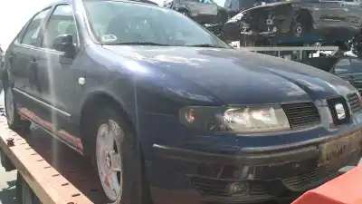 Здавання транспортного засобу seat leon (1m1) signo року 2001 потужний azd