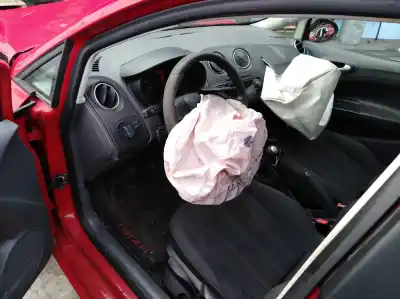 Sloopvoertuig seat ibiza (6j5) sport van het jaar 2011 aangedreven cgg