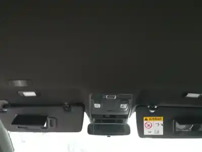 Veicolo di demolizione renault                                            clio v                                                                                                                                                                                                                                                     zen                                                                                                                                                                                                                                                        dell'anno 2020 alimentato k9k u8