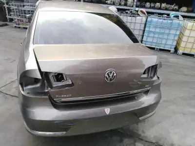 Vehicul casat volkswagen passat lim. (362) advance bluemotion al anului 2012 alimentat cayc