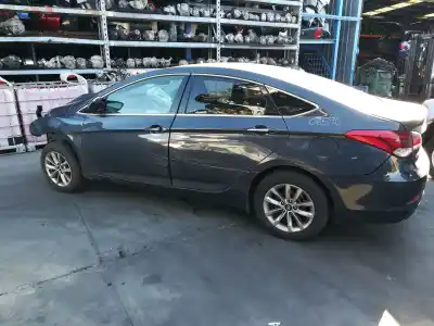 Veículo de Sucata hyundai i40 tecno blue do ano 2017 alimentado d4fd